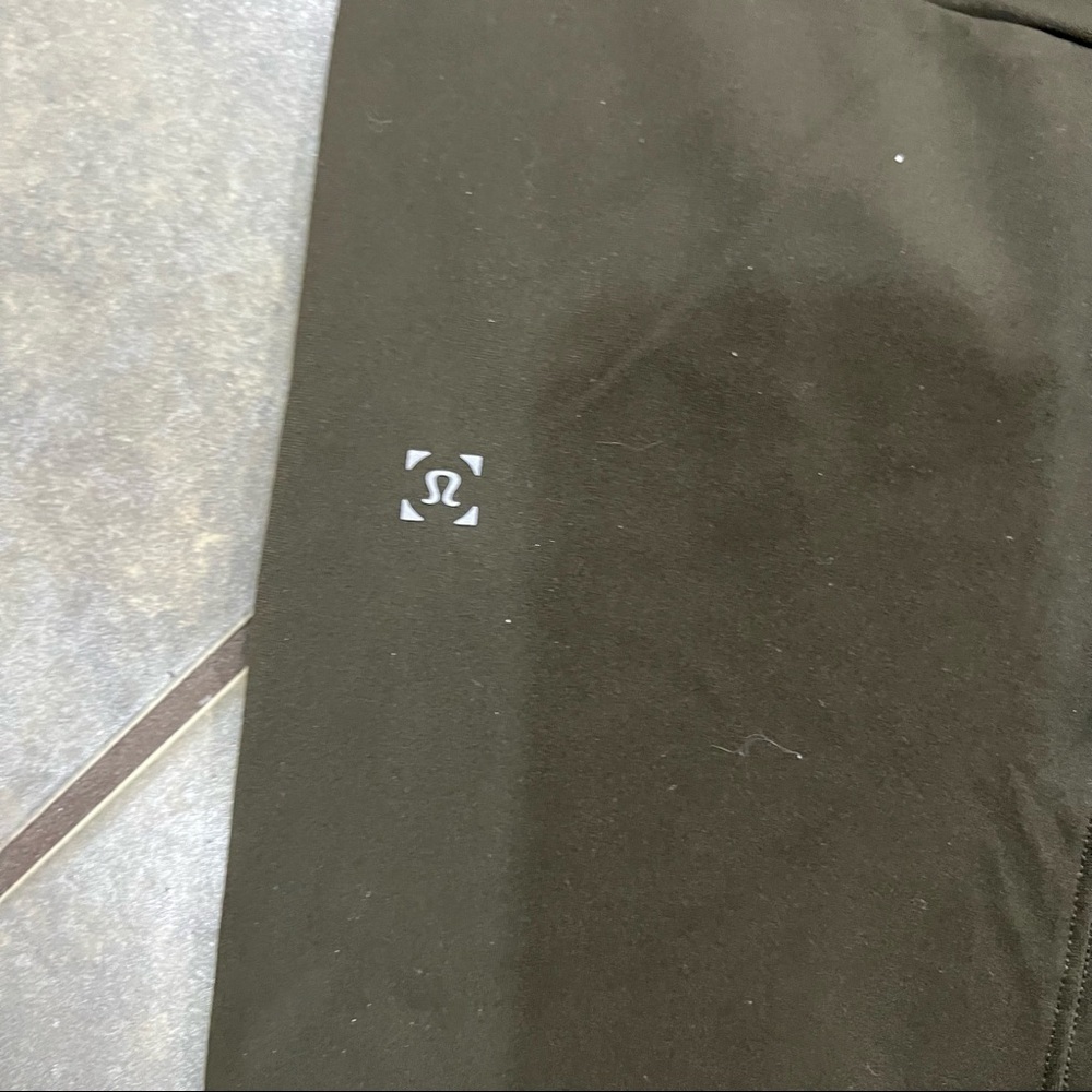Lululemon Switch Up Jogger Pants Mens Small Olive Tapered Athletic Gorpcore EUC - Picture 8 of 10